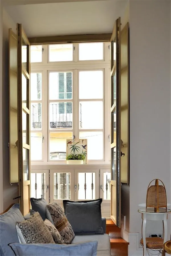 Coqueto Apartamento Junto A La Catedral De Malaga. Appartement