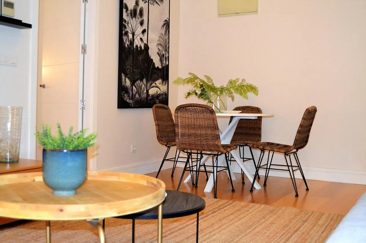 Coqueto Apartamento Junto A La Catedral De Malaga. Appartement